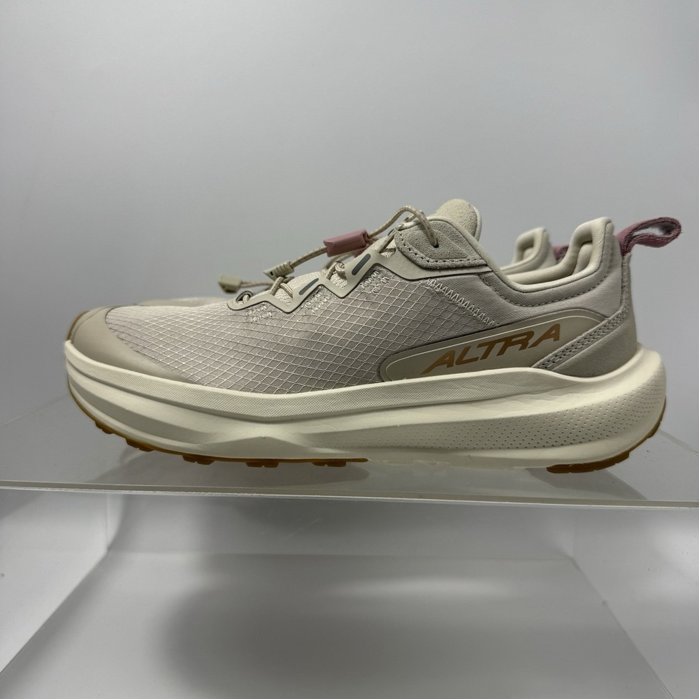Brand New Altra Voyager Beige AL0A85TV84L Trail Women's Size 8.5 SAMPLE